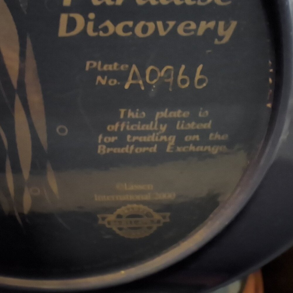 The Bradford Exchange Paradise Discovery Series Vintage Collector Plates - Picture 10 of 11